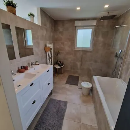 Maison Avec Chez Lily 1 * Longchamp